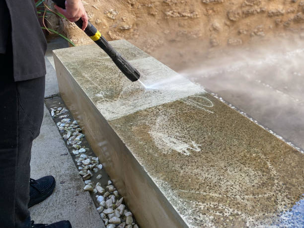 Best Commercial Building Pressure Washing  in Centralia, WA